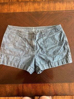 LOFT Light Blue Chambray Short with Front Patch Pockets